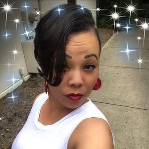 Meet your Posher, Tonya